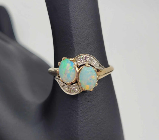 14K Yellow Gold Ring with Opal & Diamond Accents, Size 9