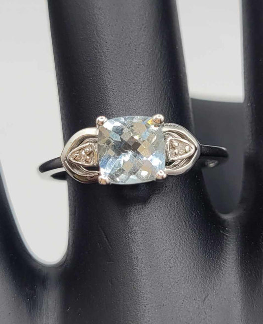 10K White Gold Aquamarine & Diamond Ring, Size 7